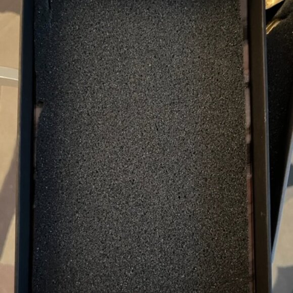 Michael Aram NIB Olive Branch Wine Stopper Gold Nickel Black Enamel - Picture 8 of 15